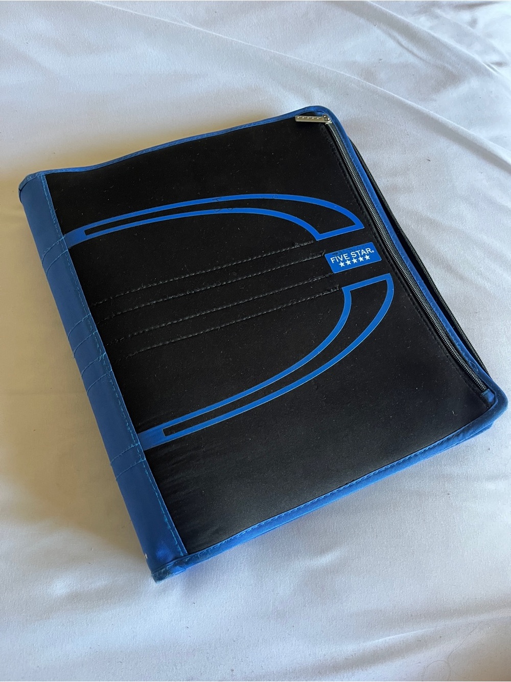 Five Star Black and Blue Zippered Tablet Binder